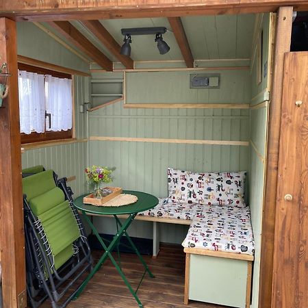 Kiwi Ferienwohnung 블루덴츠 외부 사진